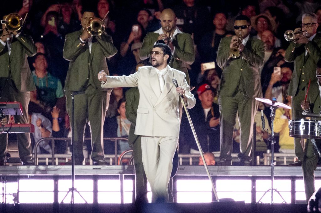 Bad Bunny en tête de trois classements Boxscore à mi-année