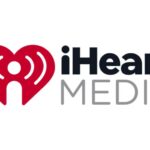 Revenus d’iHeartMedia en hausse d’environ 10 % grâce aux podcasts — le marché publicitaire morose affecte les bénéfices