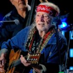 4 raisons pour lesquelles le Farm Aid de Willie Nelson est plus important que jamais : une crise réelle qui se déroule en ce moment